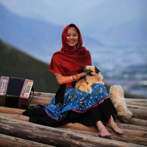 满馨蔚 - 他叫丹增顿珠