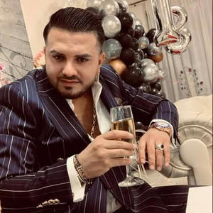 FLORITA DE LA CLEJANI-TATAL MEU E SUS LA CER