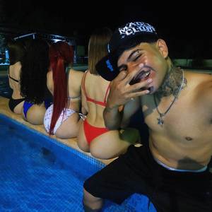 WIKY WIKY (Explicit)