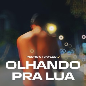 Olhando pra Lua