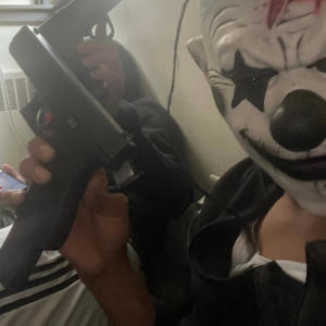 Loose leaf (feat. Naz Smacck) (Explicit)