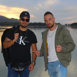 JUNTOS(feat. TINO MARTÍN & ADRIÁN TRILLES)