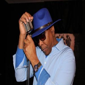 Still In Love With You(feat. Molotic)