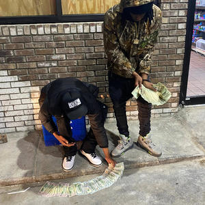 Apl (feat. Jmxney) (Explicit)