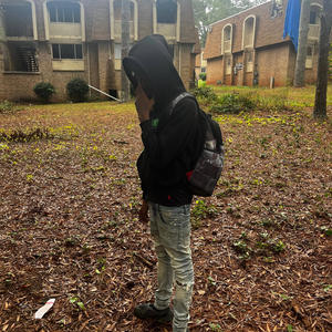 Hella Tripz (feat. Y3ee) (Explicit)