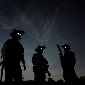 Front Line (feat. Babysosa) (Explicit)