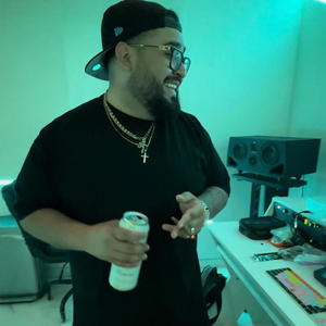 Money out tha Door (Explicit)