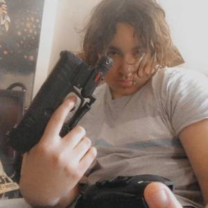 She Askin For A Pic (Explicit)