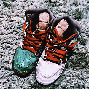 Laces (Explicit)