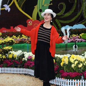 唱支山歌给党听