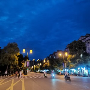 地铁上的风很凉快