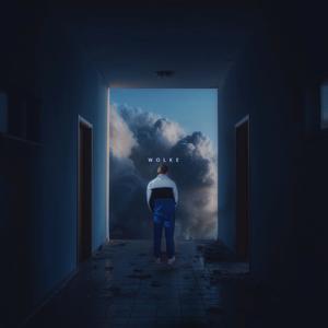 WOLKE (feat. Aziq) (Explicit)