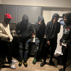 Get off the Leash (feat. fastmoneytaye) (Explicit)