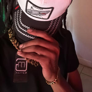 Shark (feat. Blakk) (Explicit)