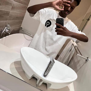 hollywood (feat. DiorSantana) (Explicit)