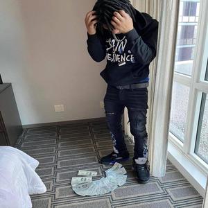 ONE MIC FREESTYLE (Explicit)