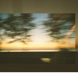 在假装能望见你的天台