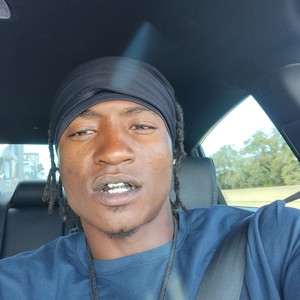 Out here (feat. Ty Bud) (Explicit)