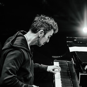 Zade - Lebanese 2000's Medley