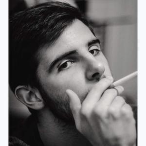 Excédé par V (Explicit)