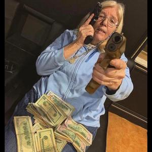 Hmmm (feat. Bizzykd) (Explicit)