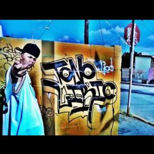 Ejemplares / Tono Liriko