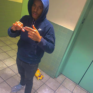 She Wanna (feat. YF Ty) (Explicit)