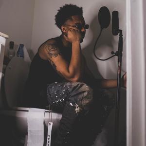 Onna Shitter (Explicit)