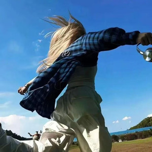 铁子 还睡觉的吗