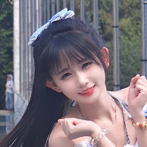 靠近