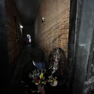 Vague (feat. Avrora) (Explicit)