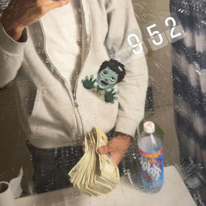 Trap (feat. Jayy luxx)