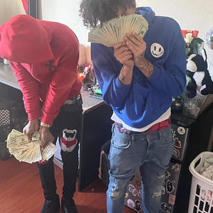 Functions (feat. ravnxo) (Explicit)