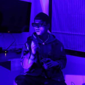 ဖၠုံမျင်စိင်သင့် (with Y8C) (Explicit)