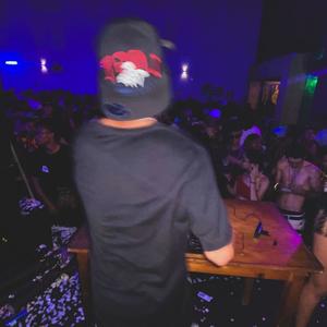 MEGA PRO CARNAVAL (ISSO NÃO E AMIZADE) (Explicit)