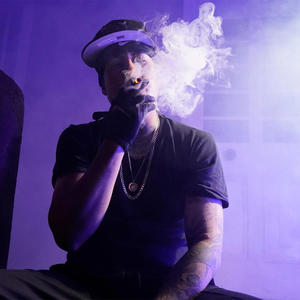 Flow Favela (feat. Aleskill) (Explicit)