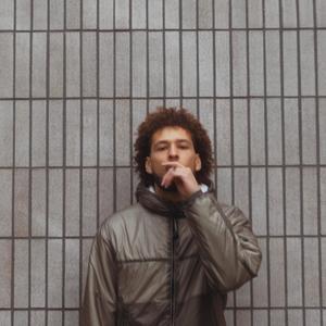 PANTONE 5 #728 (BRACELET) (Explicit)