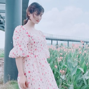 天在下雨我在想你