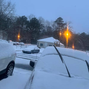 Hotbox (feat. Tjwya) (Explicit)