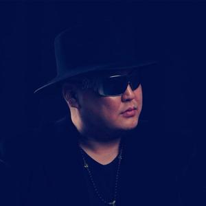 Yurtuntsiin saihan eej (feat. Tsogsogmaa, Munkhtsetseg & Avirmed)