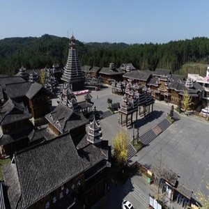 筑梦侗乡 (伴奏)