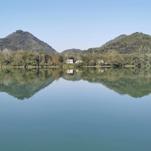 莽山月纯音乐 (伴奏)