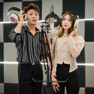 自作多情 (伴奏)