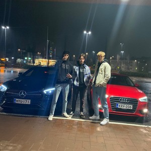 Ei Stressii(feat. Aaron Dior & jxna) (Explicit)