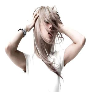 Wavsend - Vetements (feat. xtsy*) (Explicit)