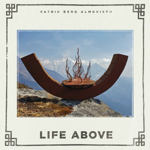 swells (first view of the mother)