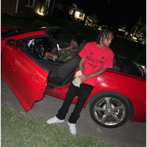 Trench Baby (feat. JESOTHEARTIST) (Explicit)