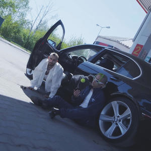 Sniffing Gas (Explicit)