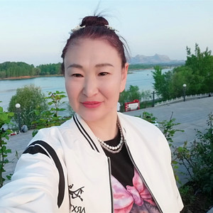 纯真友谊润心田 (伴奏)