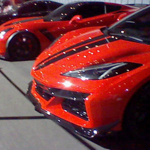 West (feat. chucc & whosbeetee) (Explicit)